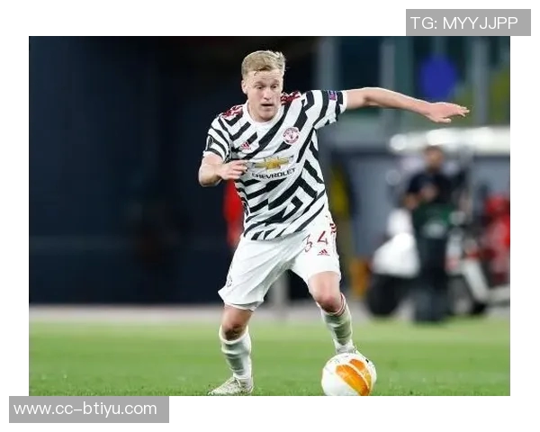 范德比尔特盛赞里夫斯迎接挑战两场比赛得分超90分令人惊叹