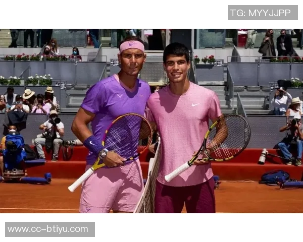 维尼修斯马德里住宅突发火灾桑拿房毁于一旦所幸无人员伤亡 维尼修斯马德里住宅突发火灾桑拿房毁于一旦所幸无人员伤亡