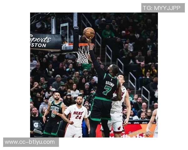 本季NBA三分出手统计勇士以454记领跑联盟绿军紧随其后